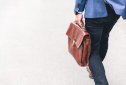 Oferta de Trabajo para Ingenieros de Servicios Médicos